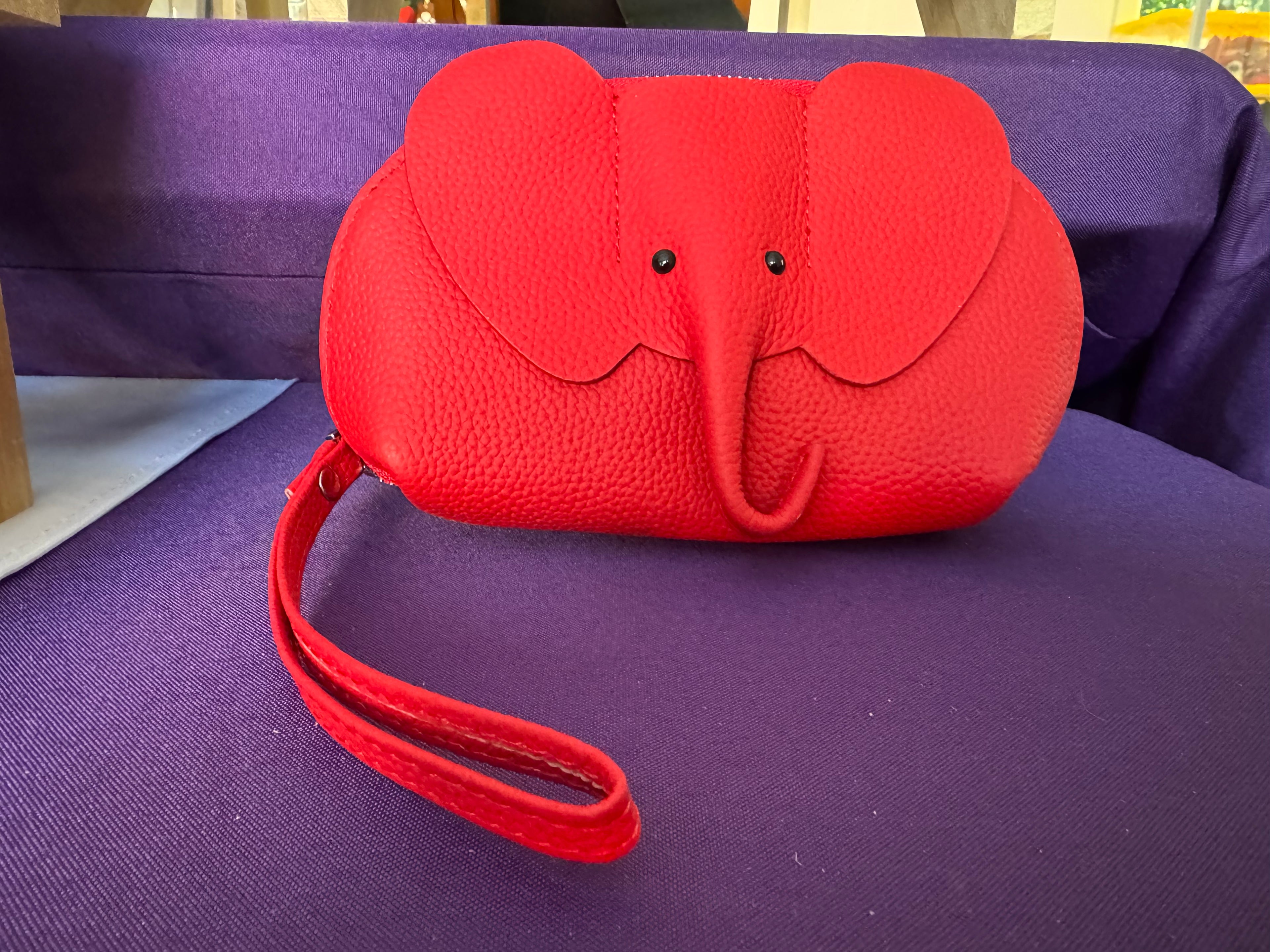 Elephant Purse with Chain