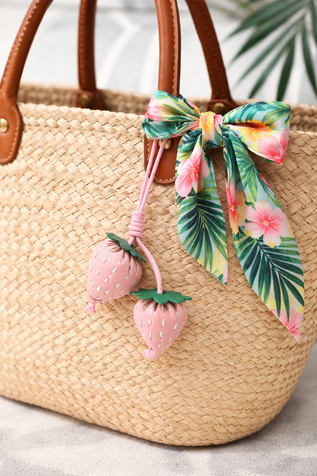 Fraise Duet Strawberry Bag Charm Set – Handmade Leather Strawberry Keychain Duo, Chic Purse Charm, Summer Gift for Her