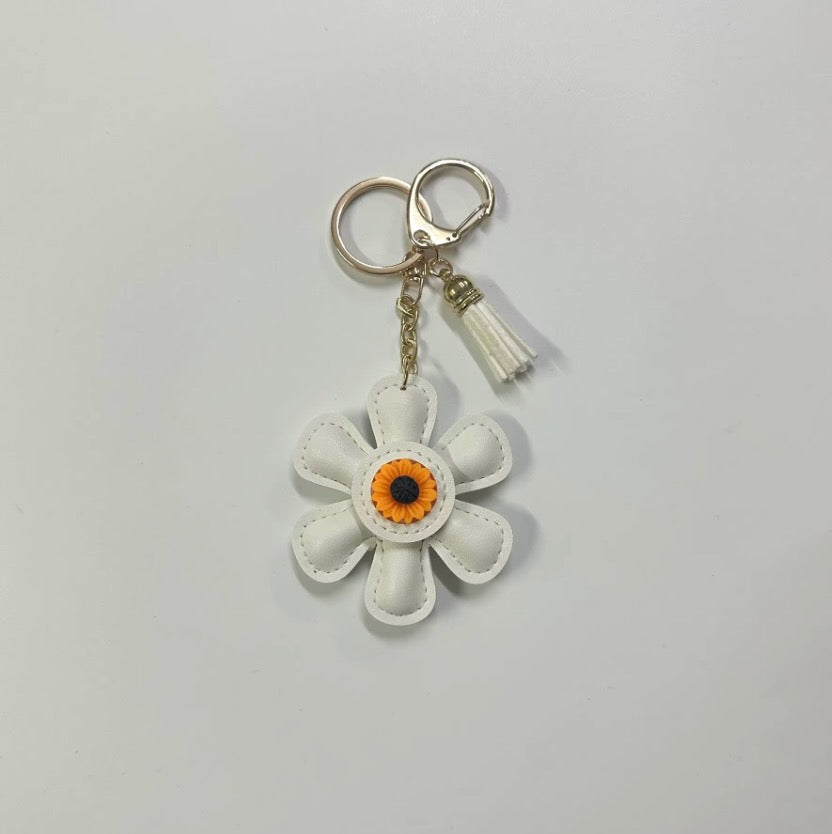 Daisy Flower Bag Charm