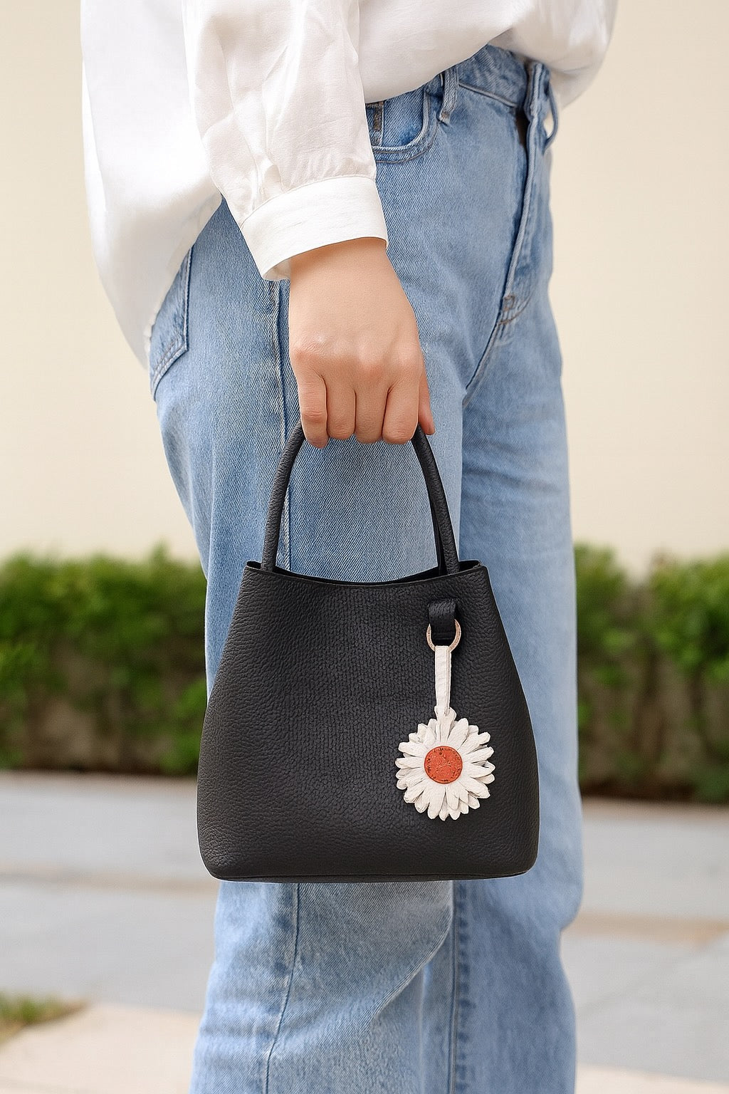 Double Daisy Bag Charm